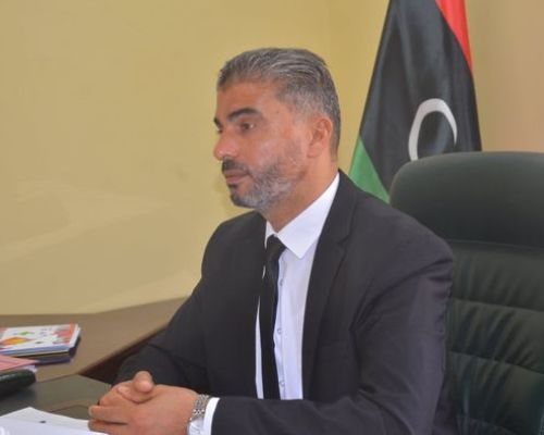 وزارة الاقتصاد والتجارة تناقش خطط عمل الجهات التابعة والاعمال المنجزة.